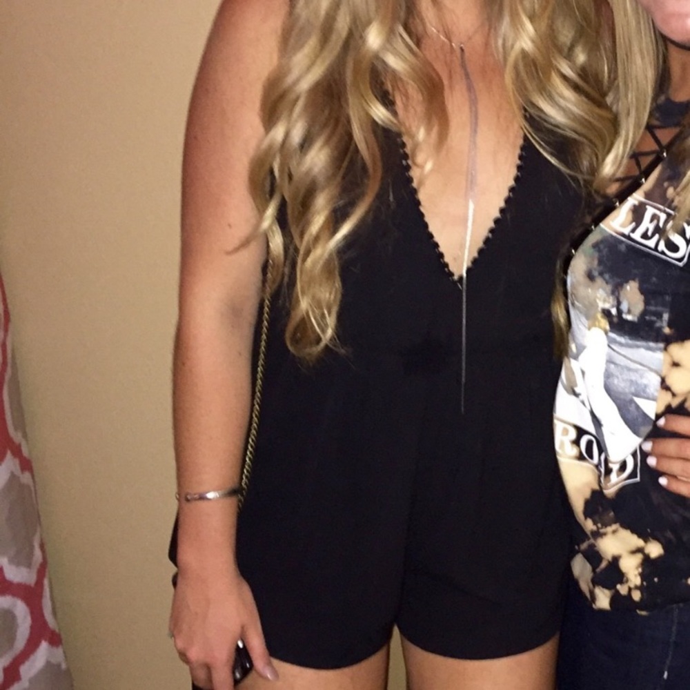 URBAN OUTFITTERS ROMPER